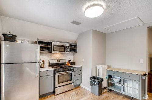 2732 Garfield Ave, Minneapolis MN 55408-2104 exterior