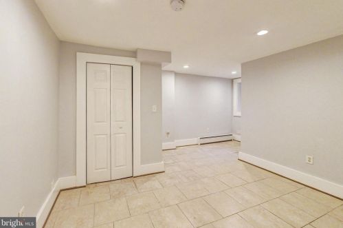 2119 1st St, Washington DC  20001-1004 exterior