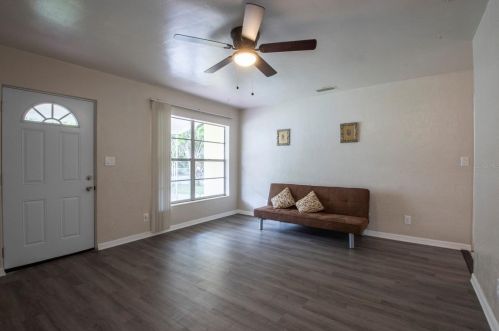 2355 35 St, Saint Petersburg FL  33713-3553 exterior
