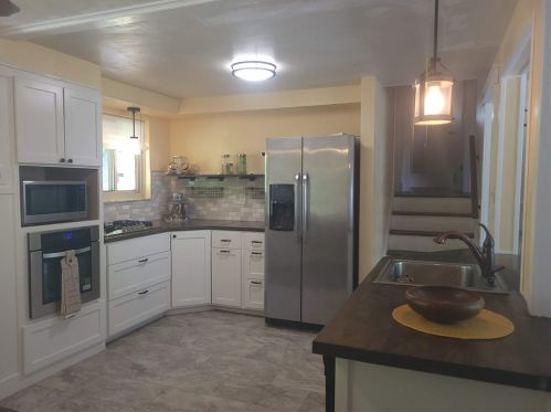 6279 Poketa Rd, Verona PA  15147-3305 exterior