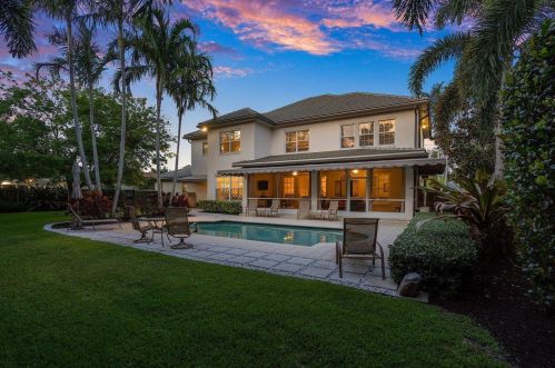 912 2nd Ave, Delray Beach, FL 33444-2935