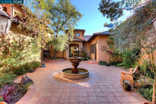 99 Oakridge Ct, Danville, CA 94506-3104