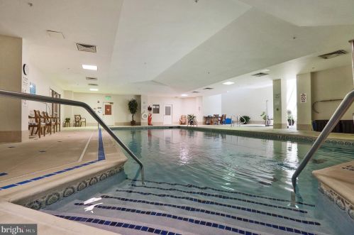 2332 Windrow Dr, Princeton NJ  08540-5019 exterior