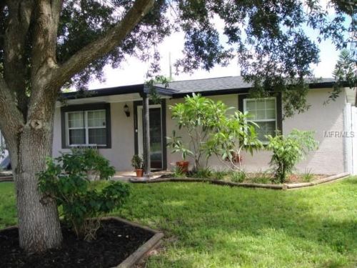 4923 Rosedale Ln, Tarpon Springs, FL 34690-5555