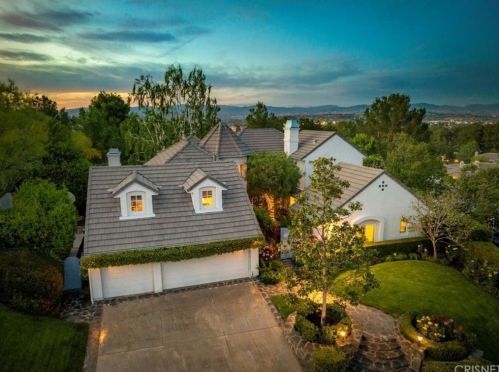 24059 Regents Park Cir, Santa Clarita, CA 91355-2026