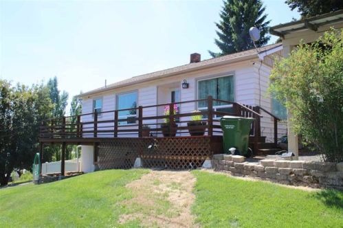 208 Fourth St, Oakesdale, WA 99158-9697
