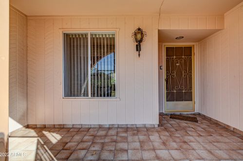 15822 Nicklaus Ln, Sun City AZ  85351-1764 exterior