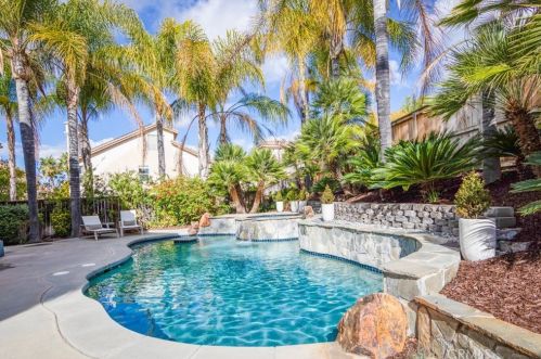 41774 Carleton Way, Temecula CA  92591-1897 exterior