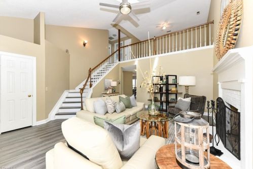 3206 Cardinal Ridge Dr, Greensboro NC  27410-8250 exterior