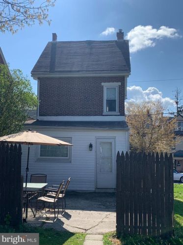 455 Spruce St, Pottstown PA  19464-5341 exterior