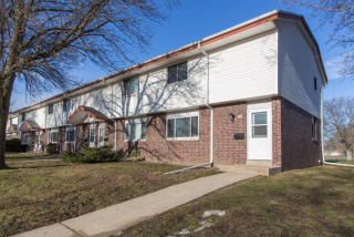 234 Morris St, Pewaukee, WI 53072-3761