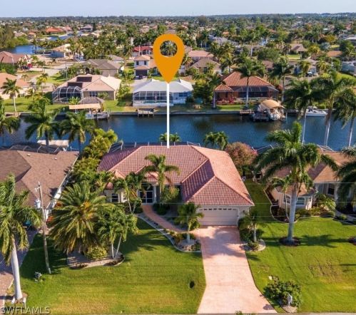 2717 37th St, Cape Coral, FL 33914-4858