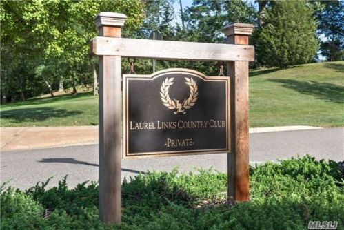 1575 Laurel Trl, Laurel, NY 11948-1336