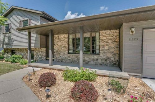 2575 Heather Rd, Green Bay, WI 54311-5246