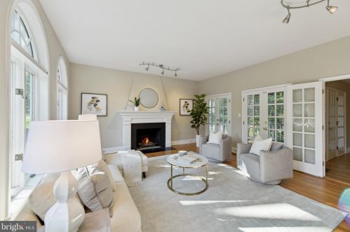 444 Great Falls St, Falls Church VA  22046-2608 exterior