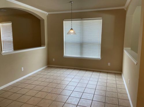 1046 Elm Dr, Aubrey TX  76227-5434 exterior