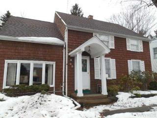 98 North St, Hamburg, NY 14075-4432