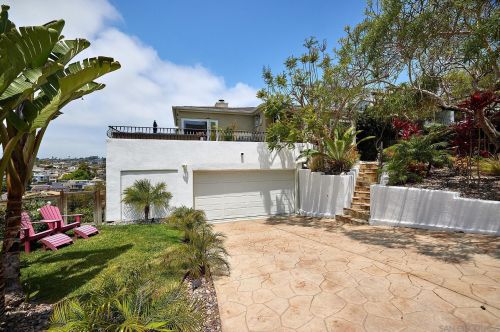 1854 Willow St, San Diego, CA 92106-1822