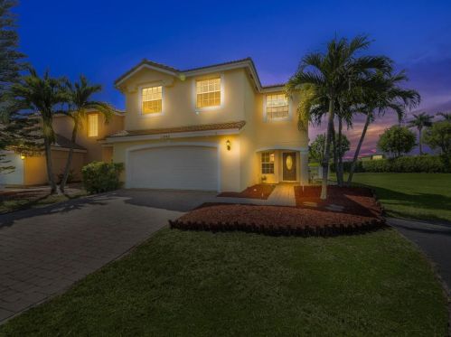 11948 Donlin Dr, West Palm Beach, FL 33414-6210