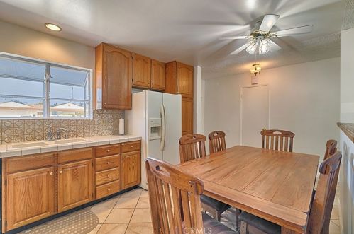 10422 Ponder St, Cypress CA  90630-4462 exterior