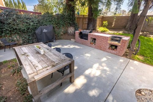 424 Stanford St, Vacaville CA  95687-4653 exterior