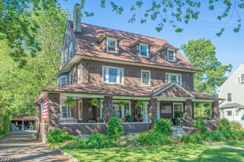 161 Meadowbrook Pl, South Orange, NJ 07079-2938