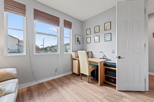 27122 Brown Oaks Way, Santa Clarita CA  91387-3894 exterior