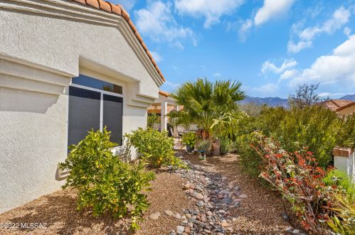2234 Amaranth St, Tucson AZ 85755-7154 exterior