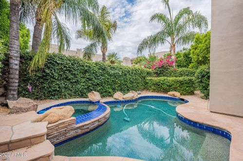 7293 Woodsage Ln, Scottsdale, AZ 85258-2073