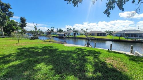 3701 17th Pl, Cape Coral, FL 33904-5071