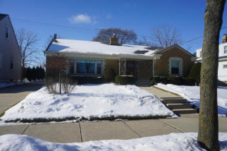 3859 5th Pl, Milwaukee, WI 53207-3811