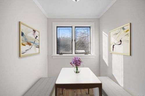 2 Tennyson St, Hartsdale NY  10530-1319 exterior