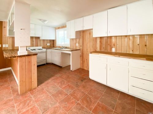 41350 Highway 101, Laytonville, CA 95454-9038