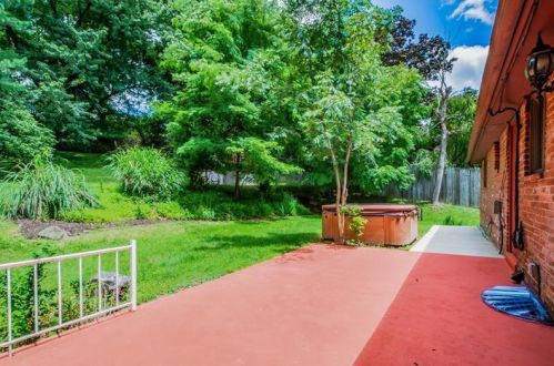 172 Richmore Dr, Verona PA  15147-2510 exterior