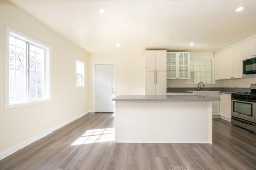 7659 Tujunga Ave, North Hollywood CA  91605-2937 exterior