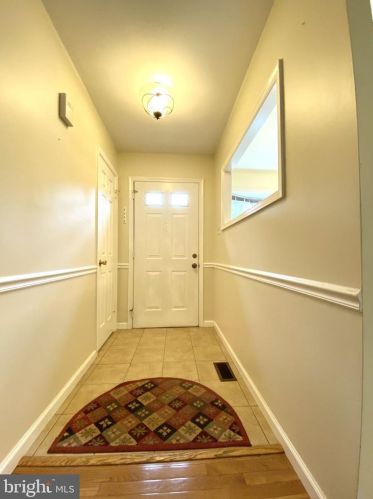 11994 Sentinel Point Ct, Herndon, VA 20191-4806