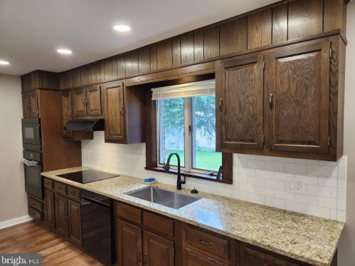 9644 Hamilton Blvd, Breinigsville PA  18031-1722 exterior