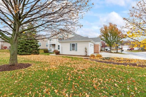 602 Park Dr, Waterford, WI 53185-2890