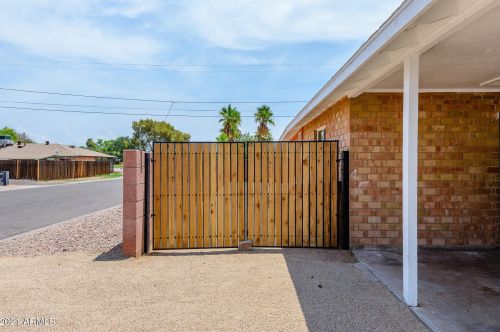 1813 75th Pl, Scottsdale, AZ 85257-1547