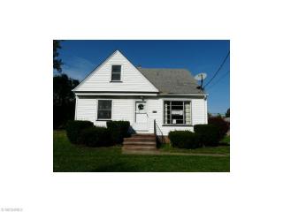 4310 Oak Park Ave, Cleveland, OH 44109-5129
