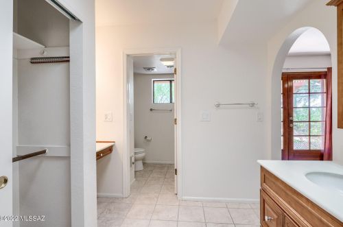 4421 Camino Gacela, Tucson AZ  85718-6807 exterior