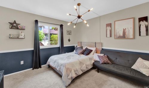 1718 Lindo St, Benicia CA  94510-2338 exterior