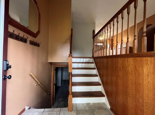 121 Church Dr, La Crosse, WI 54603-1349