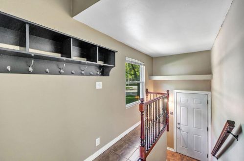 1037 Kellogg St, Green Bay, WI 54303-2968