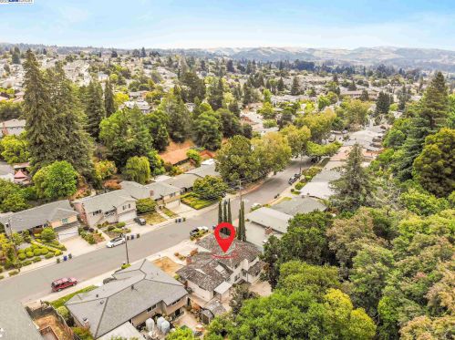 18327 Joseph Dr, Hayward CA  94546-2203 exterior