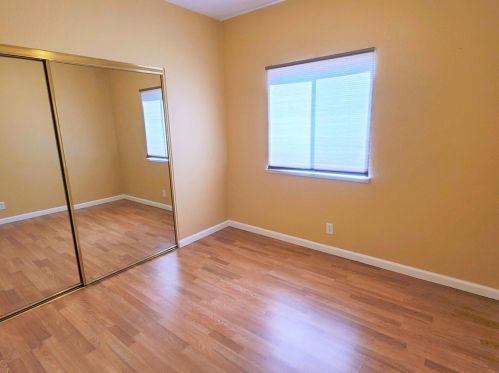 99 Ainsworth Way, Folsom CA  95630-7600 exterior