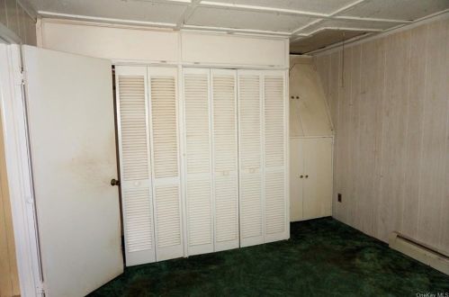 354 Alden Rd, Yorktown Hgts NY  10598-3204 exterior