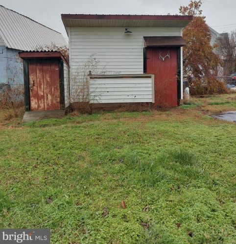 4 Walnut St, Magnolia DE  19962-6200 exterior