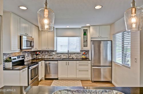 10403 Deanne Dr, Sun City, AZ 85351-4409