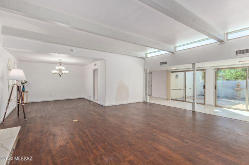 7204 Camino Vecino, Tucson AZ 85715-3418 exterior